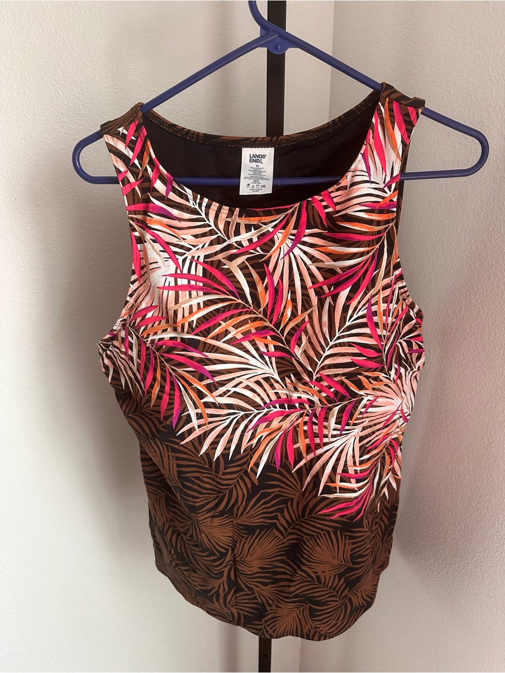 Lands end 16 L swim top